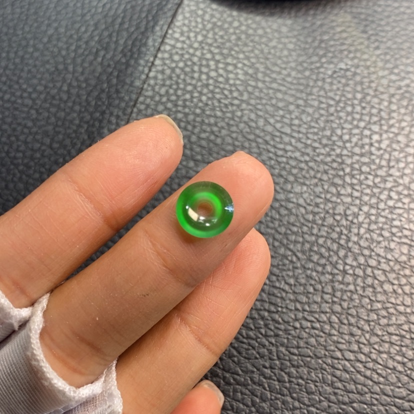 【闪购商品】翡翠挂件未镶嵌圈