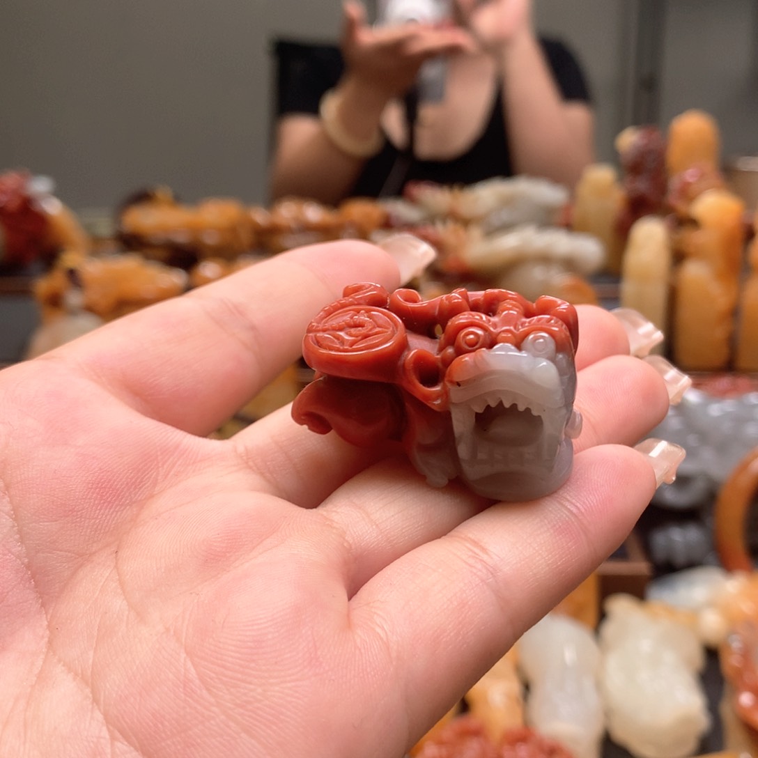 石英质玉（黄龙玉）未镶嵌挂件