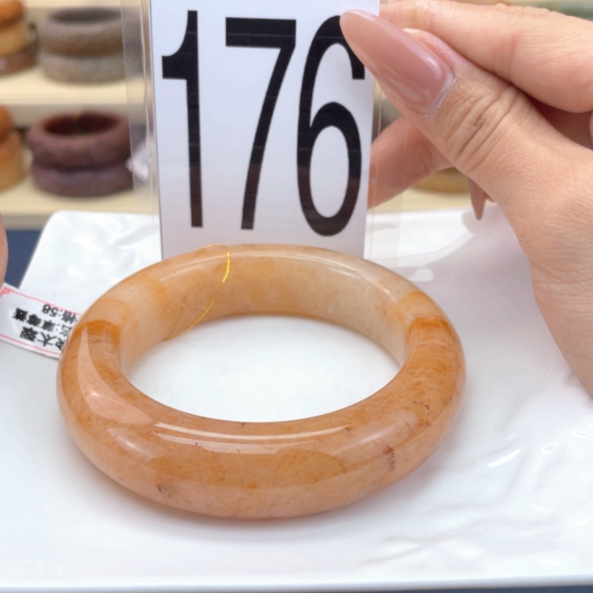 【闪购商品】石英质玉手镯未镶嵌