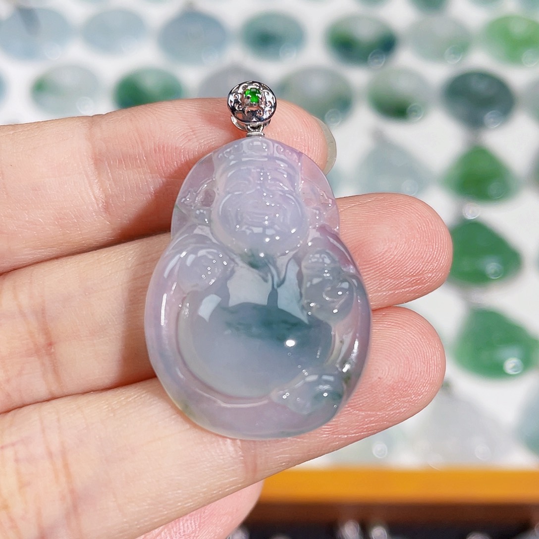 颈饰18K金镶嵌翡翠吊坠