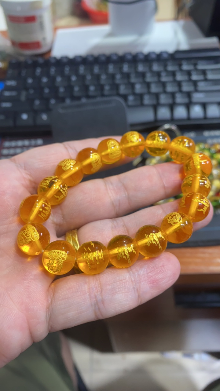 D 889 12五路财神黄水手串