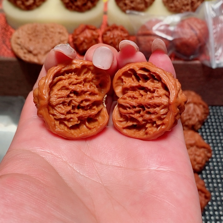 公***赢文玩核桃吊坠蛇头