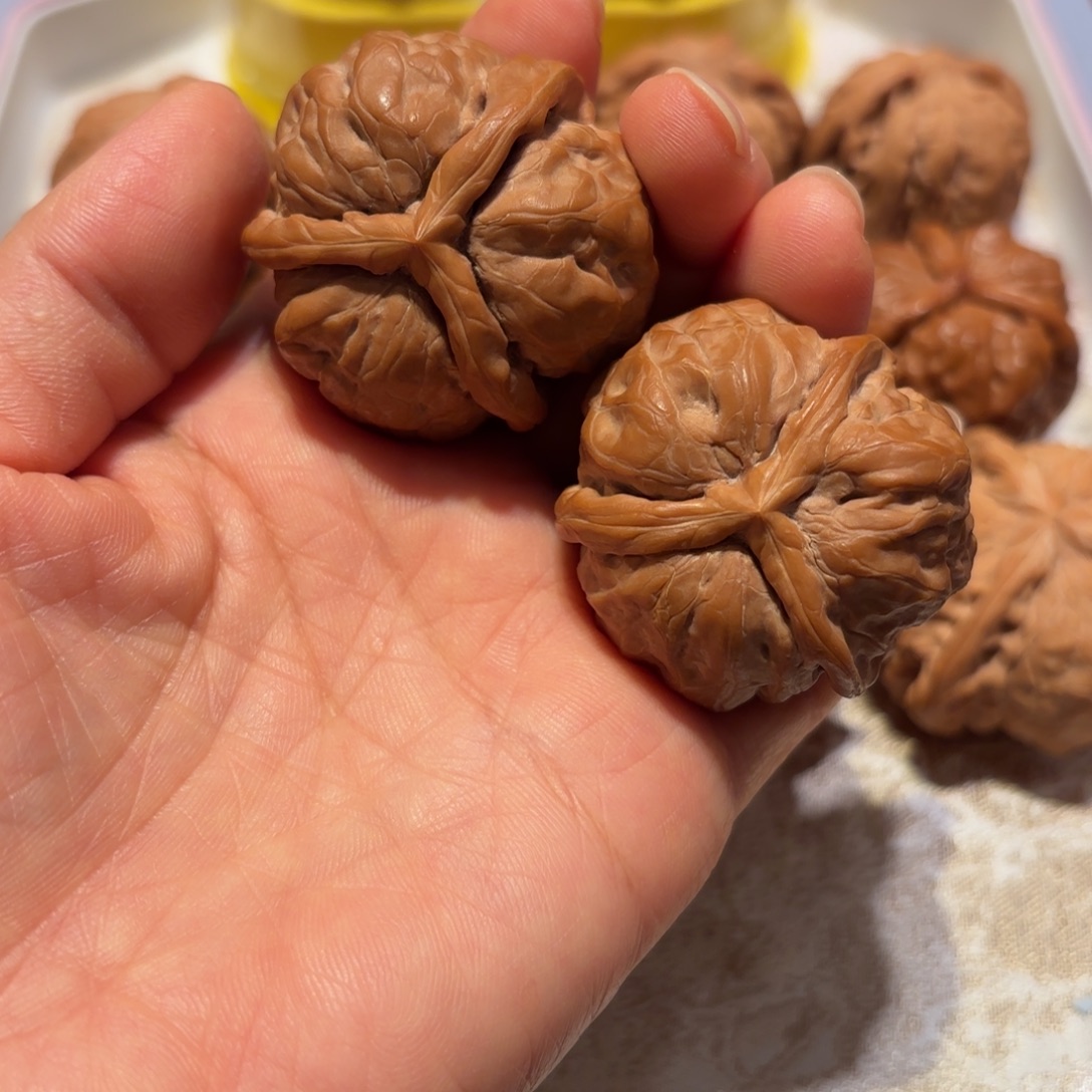 文玩核桃吊坠蛤蟆头三棱40