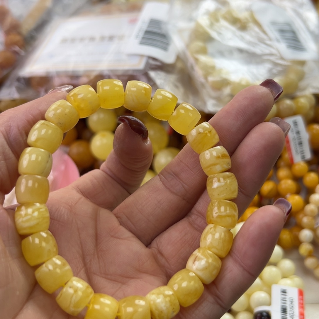 琥珀珠宝奇石未镶嵌