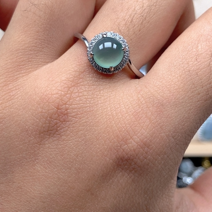 翡翠未镶嵌戒指戒指