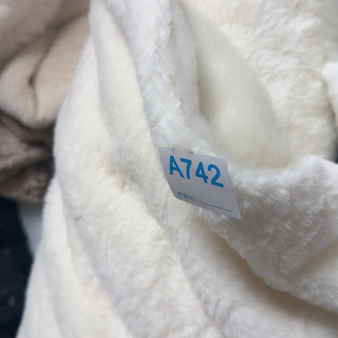 白色高密兔毛加棉16元2米742