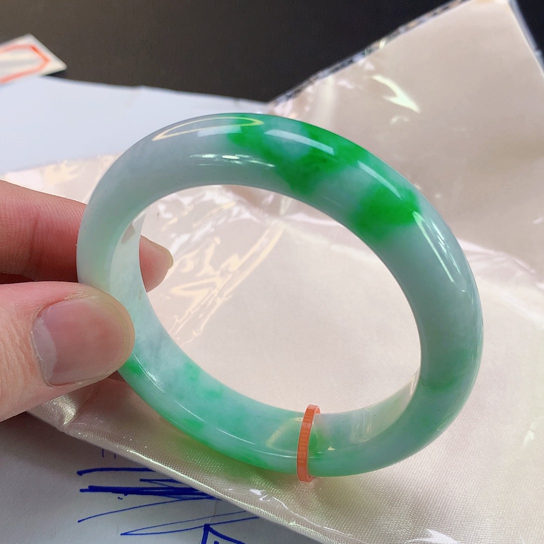 翡翠手镯未镶嵌053缅甸天然翡翠A货