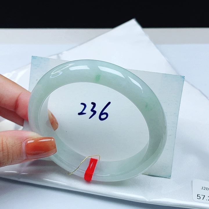 翡翠手镯未镶嵌 正圈57+