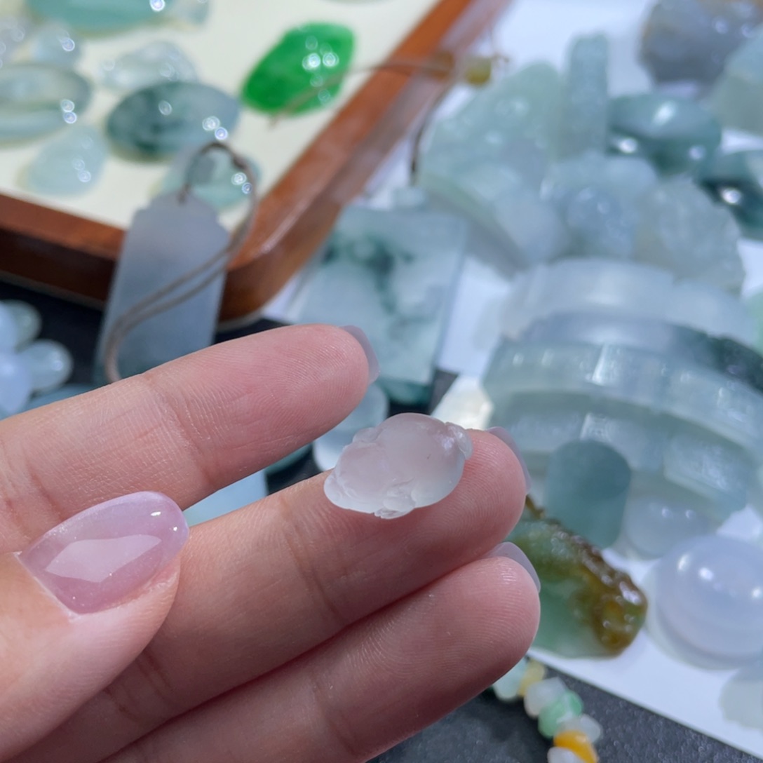 定制翡翠未镶嵌金