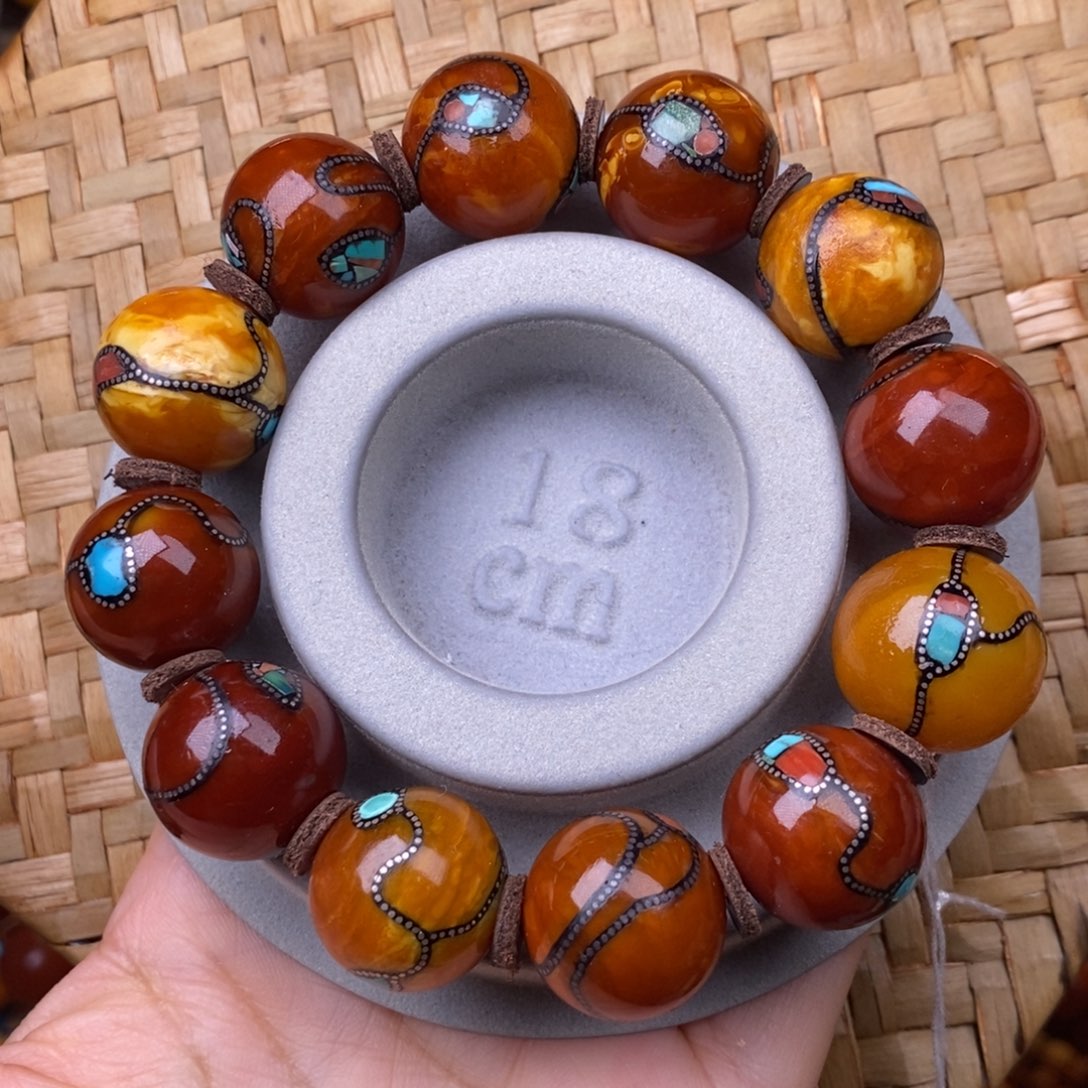 蜜蜡裸石未镶嵌蜜蜡