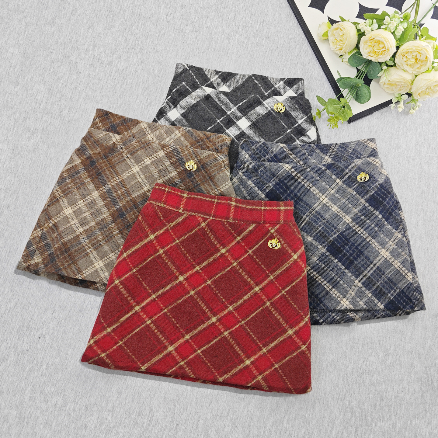 女童半身裙2025新款秋冬儿童时髦百褶裙洋气时尚包臀裙毛呢格子裙