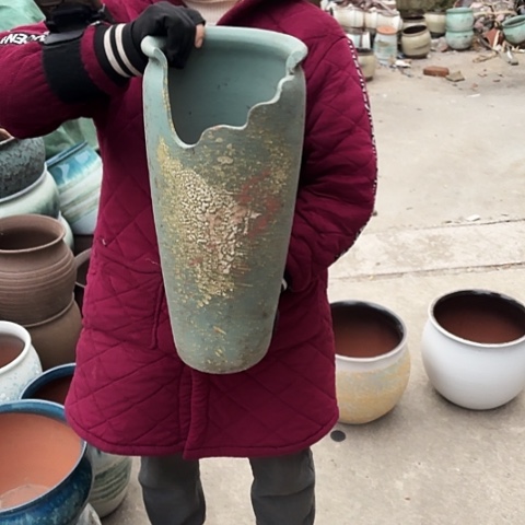 20口45高瑕疵盆子。