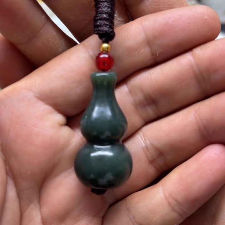 和田玉未镶嵌挂件人**短