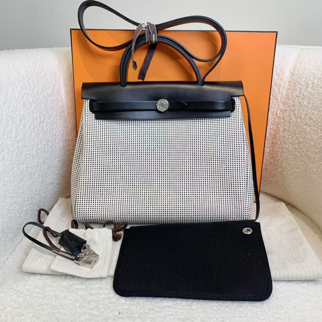 99新 Hermes/爱马仕 壹臻/ 黑白熊猫拼色银扣herbag31/97308078