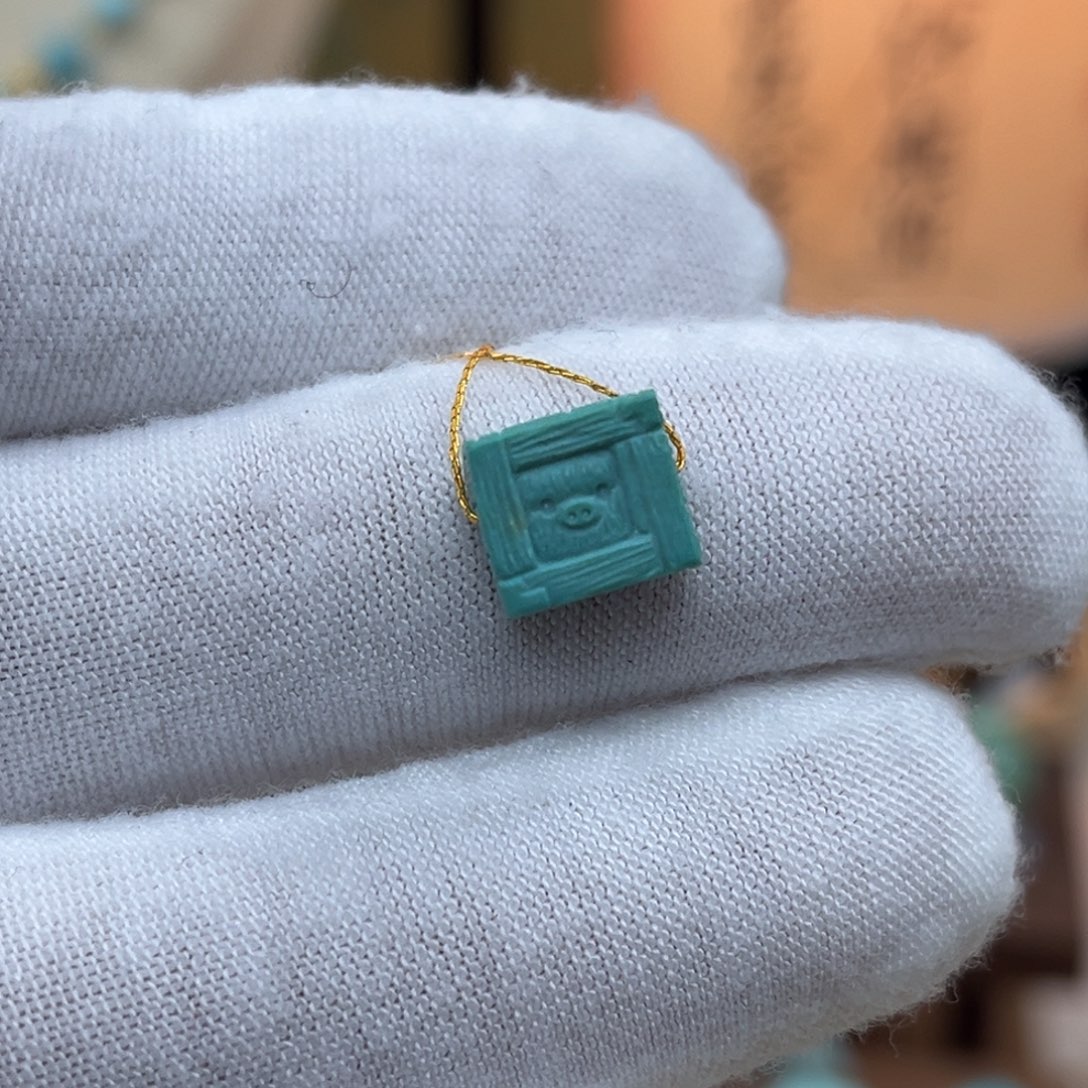 绿松石未镶嵌方猪编号103