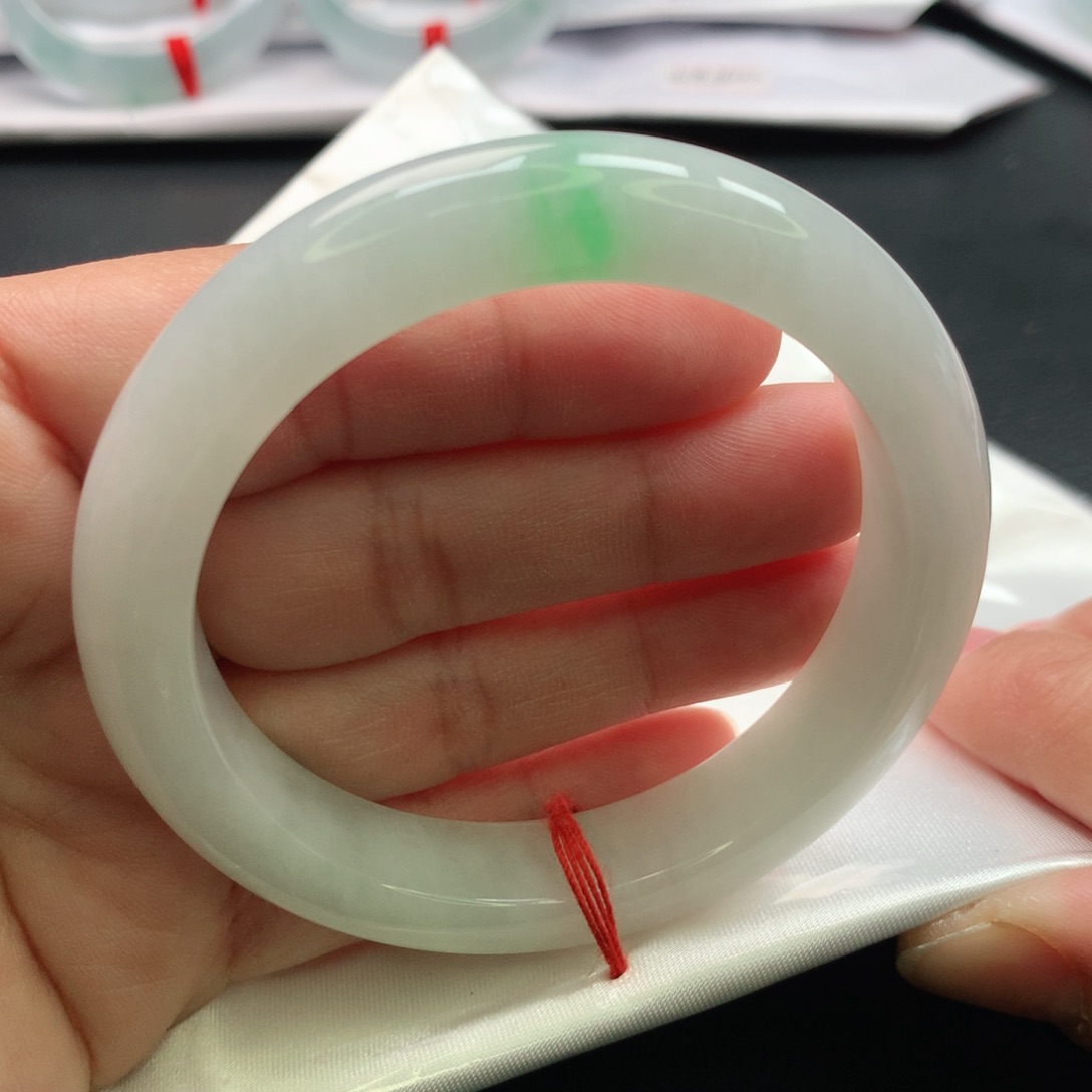 翡翠手镯未镶嵌缅甸54.55