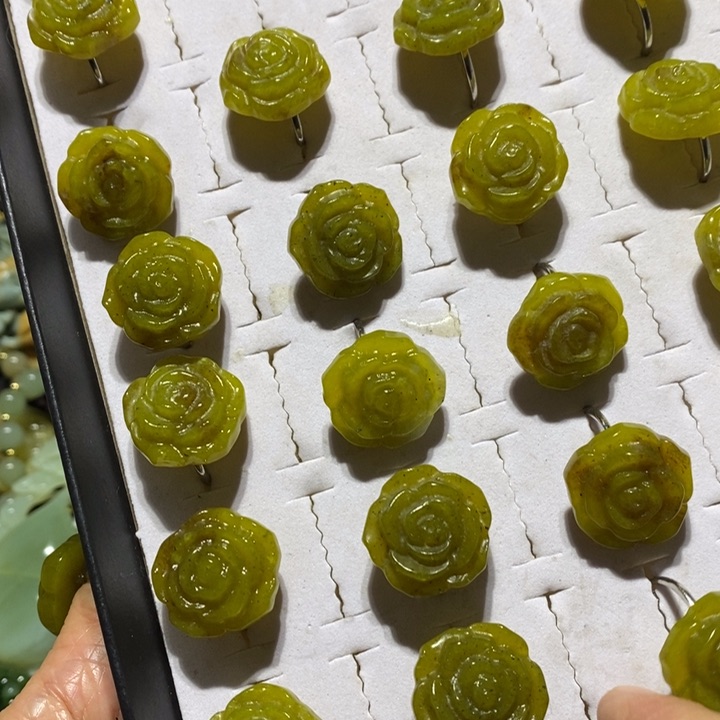 岫玉岫玉吊坠未镶嵌