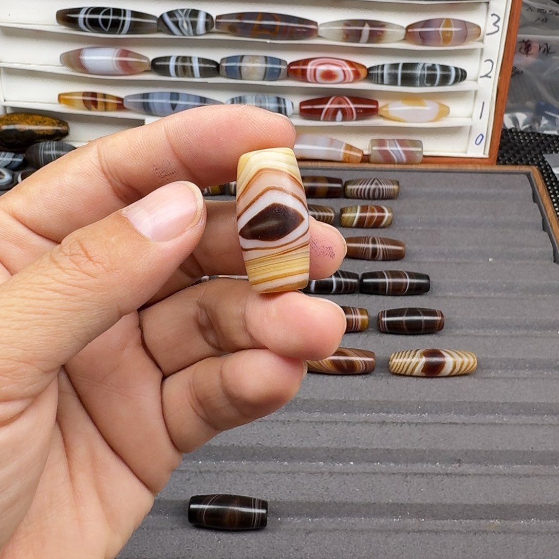 抖***抖玛瑙/玉髓合金珠宝半成品