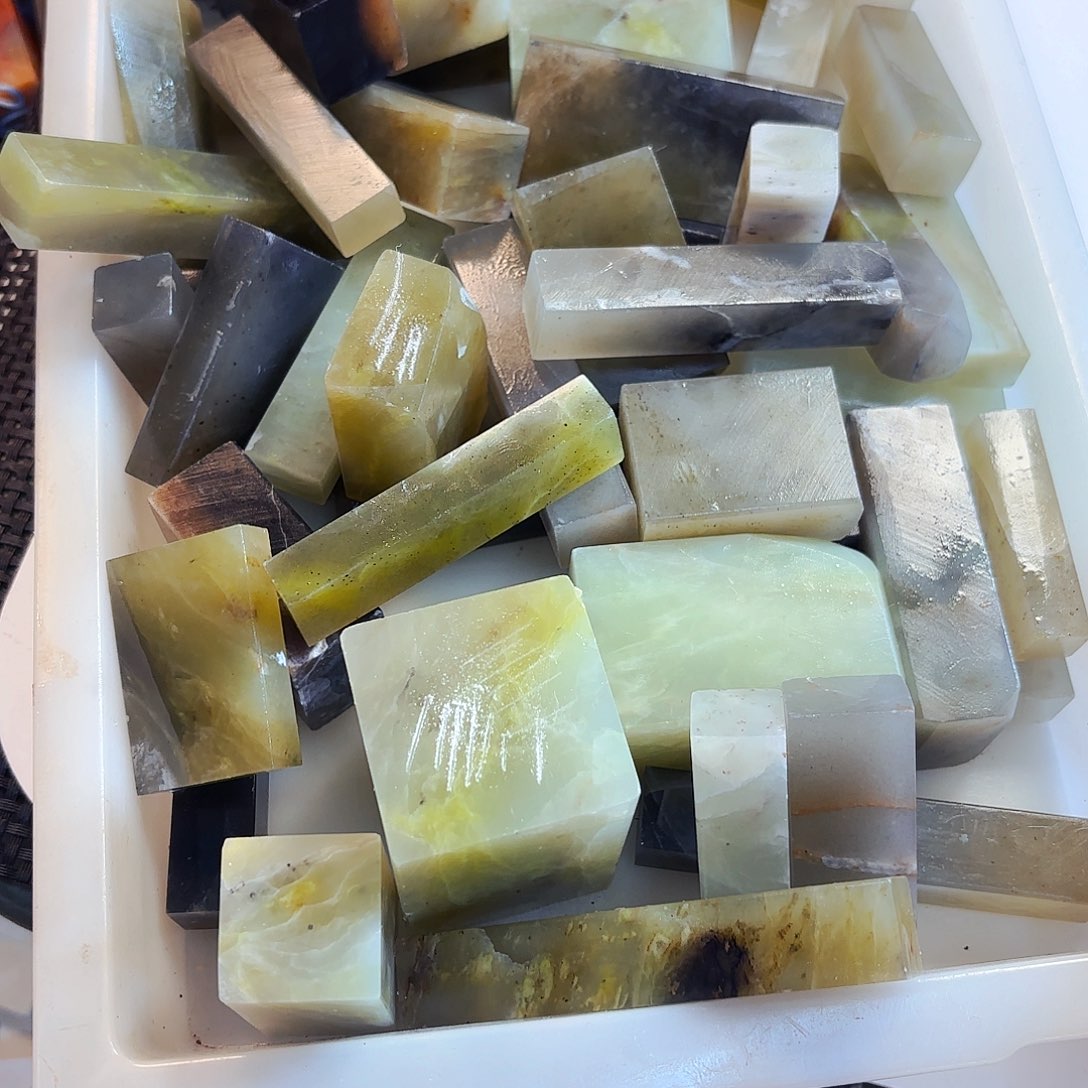 少****巴林石印石苹果和香蕉一起