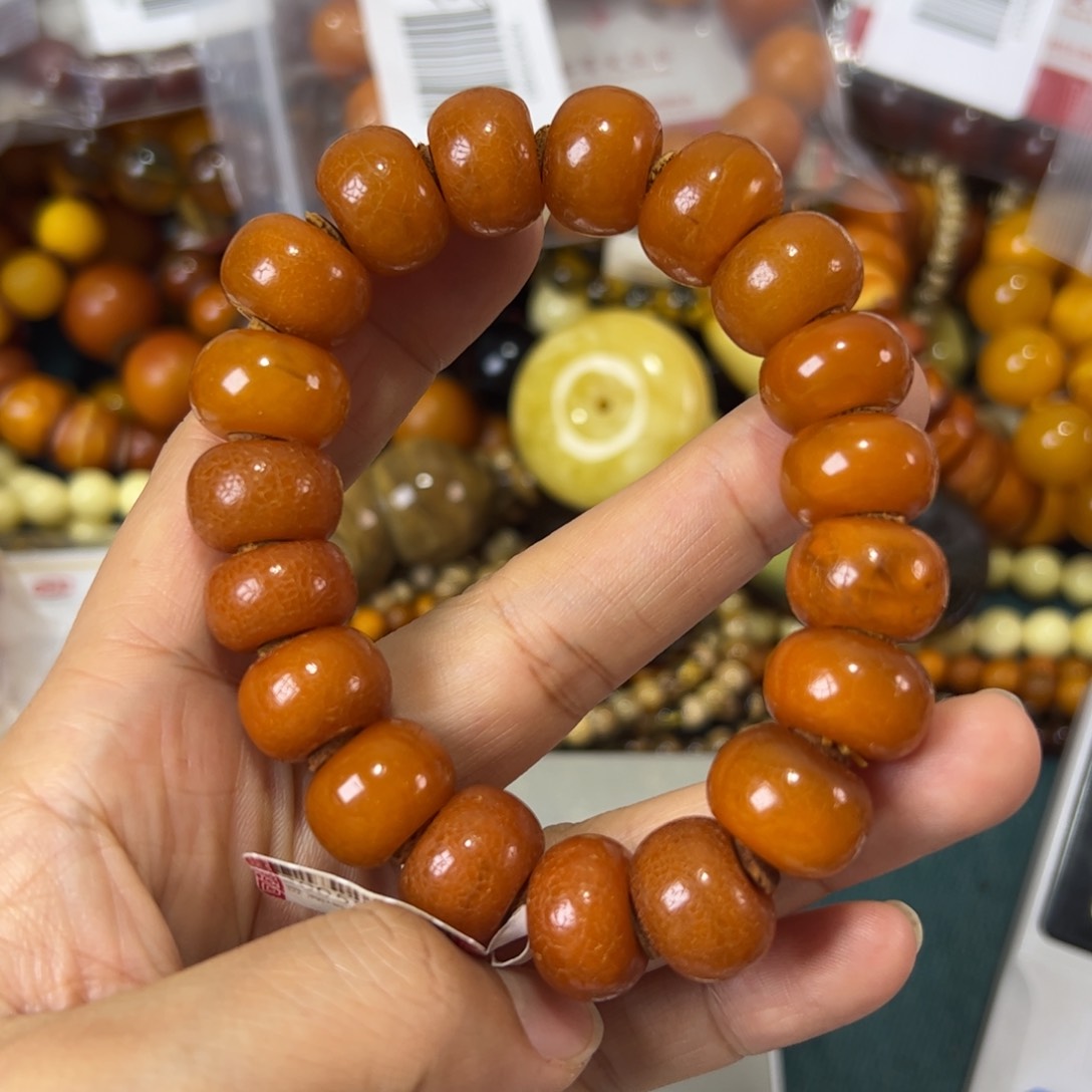 未镶嵌琥珀珠宝奇石280