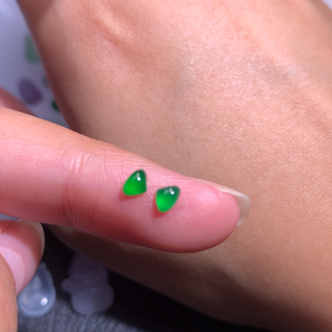 颈饰未镶嵌翡翠心形卡4.0-3.1-1.7