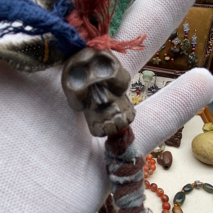 未镶嵌岫岩河磨玉（透闪石质玉）挂件