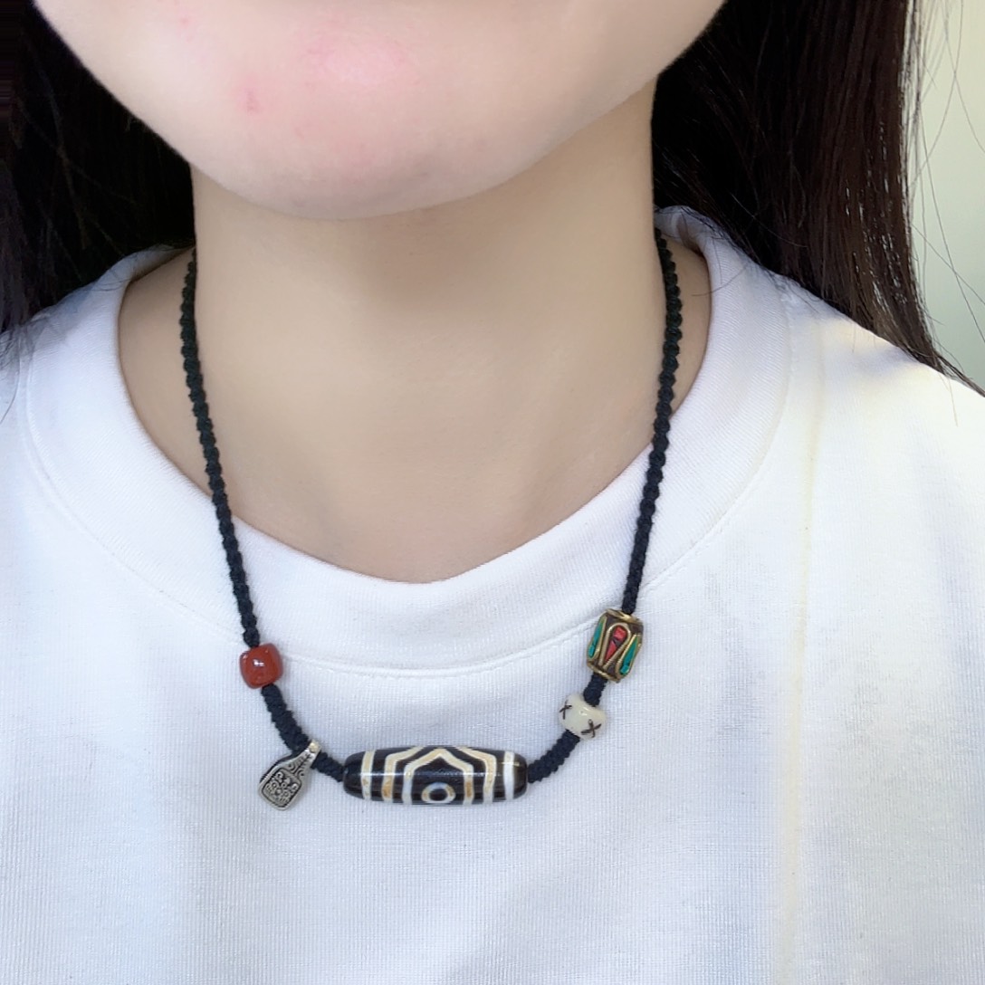 玛瑙/玉髓颈饰未镶嵌