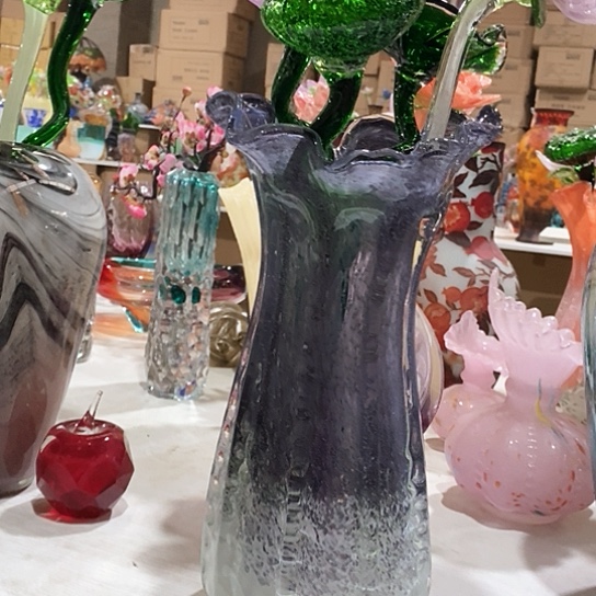 琉璃花瓶高32厘米口径15厘米