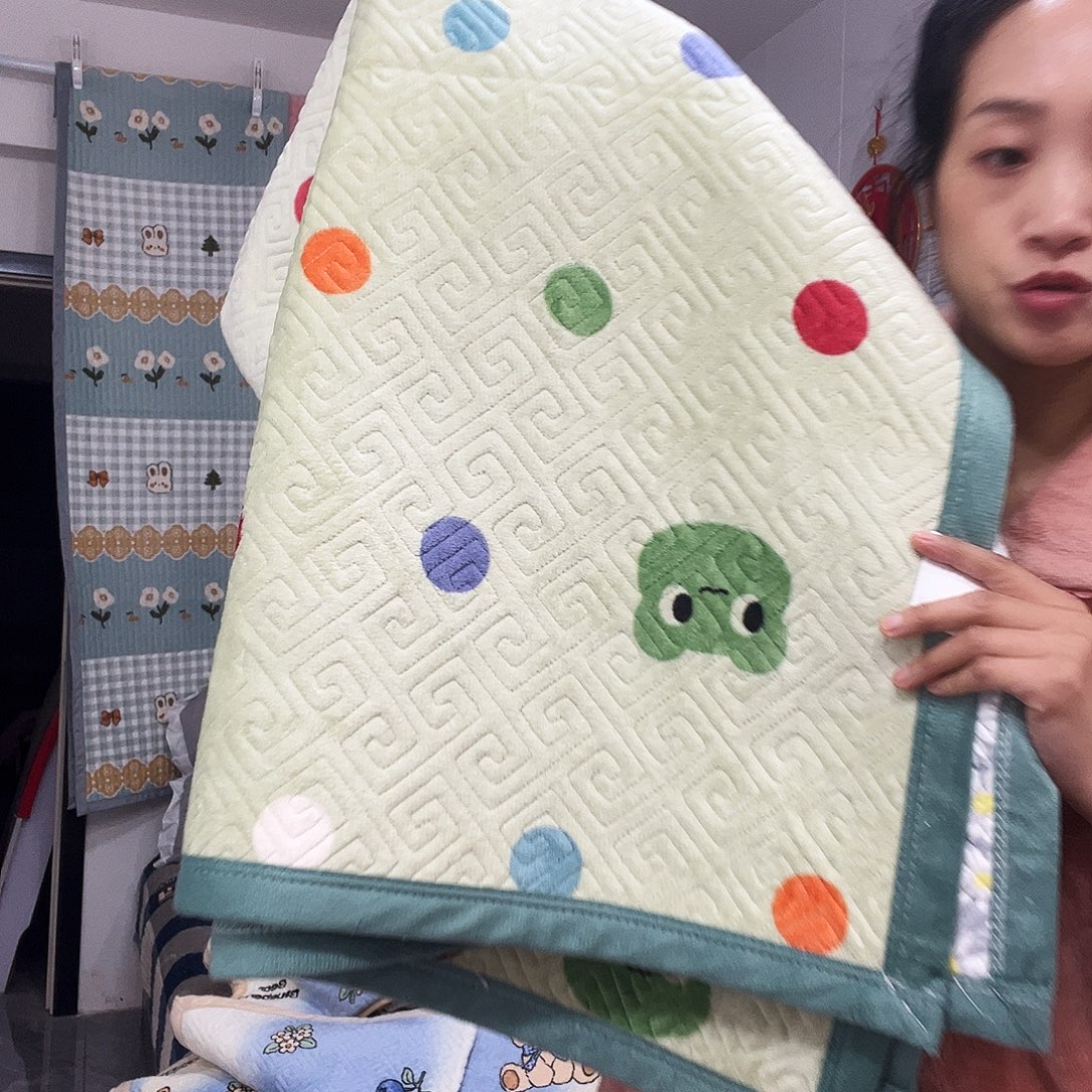 宝宝绒绿色波点熊单人