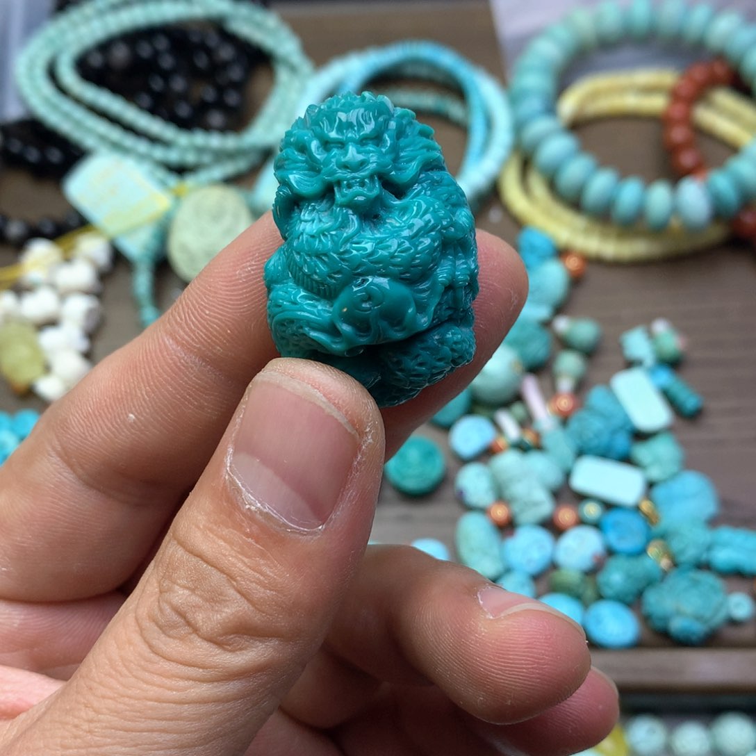 绿松石雕刻未镶嵌