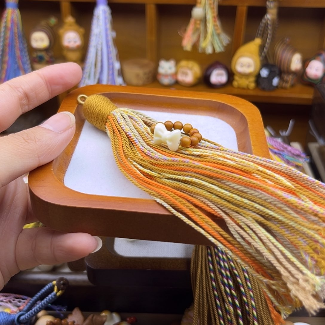 不***彧吊坠猴头核桃蝴蝶卡环流苏