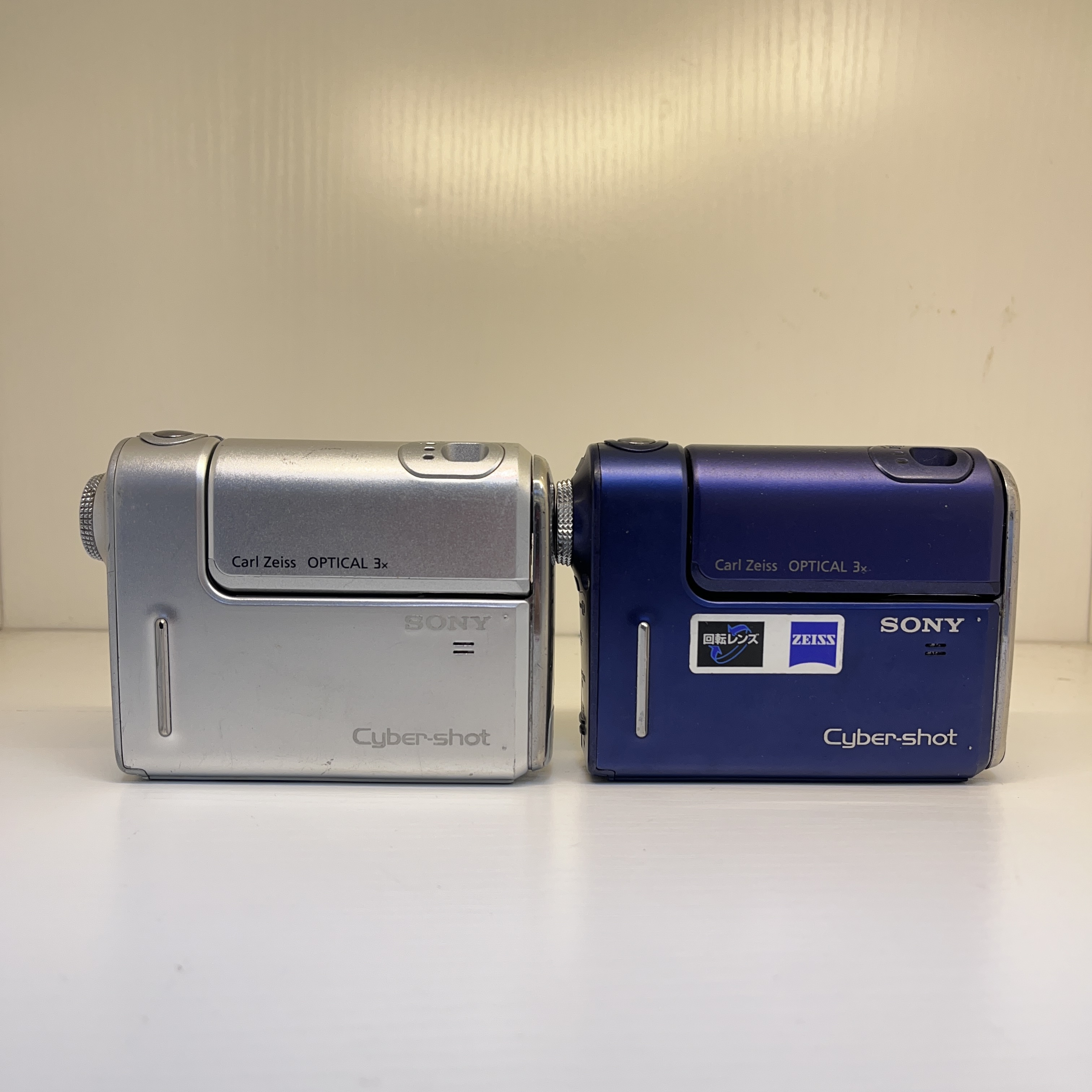 95新 Sony/索尼 F88 摇头机可自拍 510万像素3倍变焦（内存卡自备）