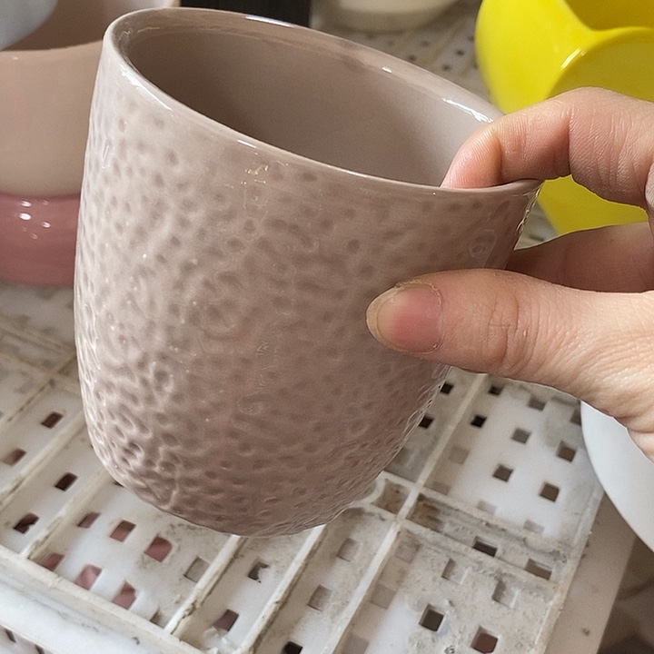 陶瓷花盆有孔 瑕疵介意勿拍 