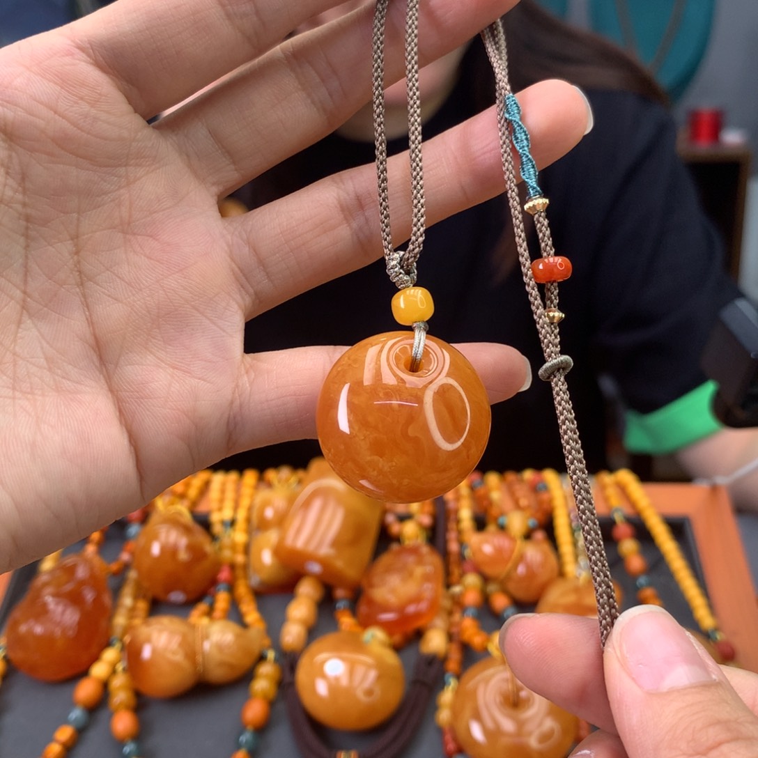 蜜蜡颈饰未镶嵌天然