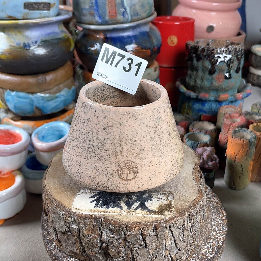 紫砂花盆任意发一个