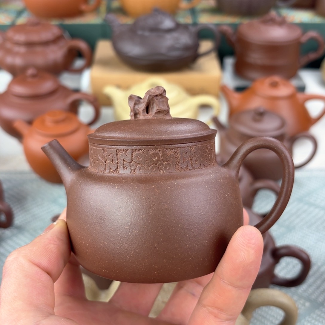 紫砂茶壶?****?微瑕 言心 太湖石 壶把有印子 