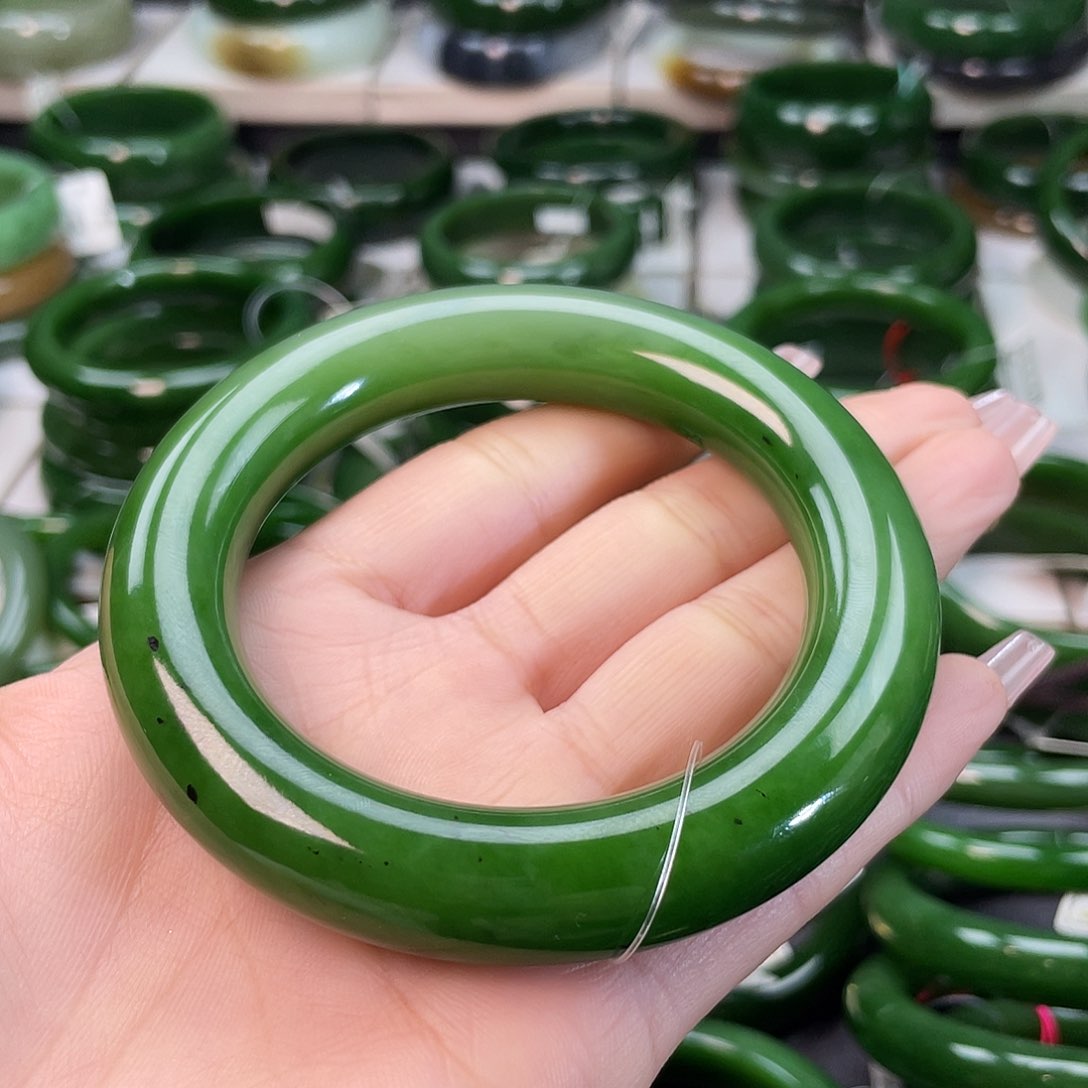 和田玉（碧玉）手镯未镶嵌