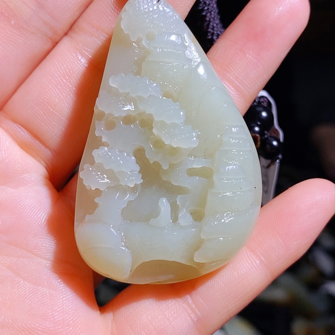 和田玉颈饰未镶嵌