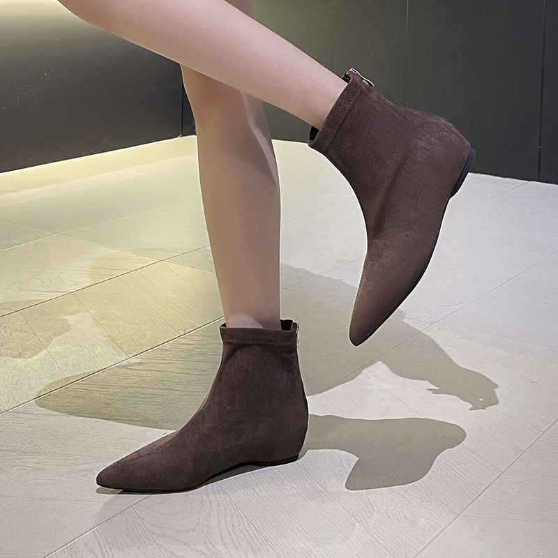 2025年新款简约时装靴瘦瘦靴短靴绒面靴中跟网红单靴女靴时装靴