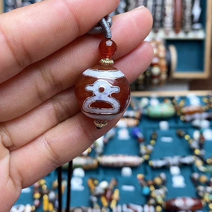 玛瑙/玉髓颈饰合金