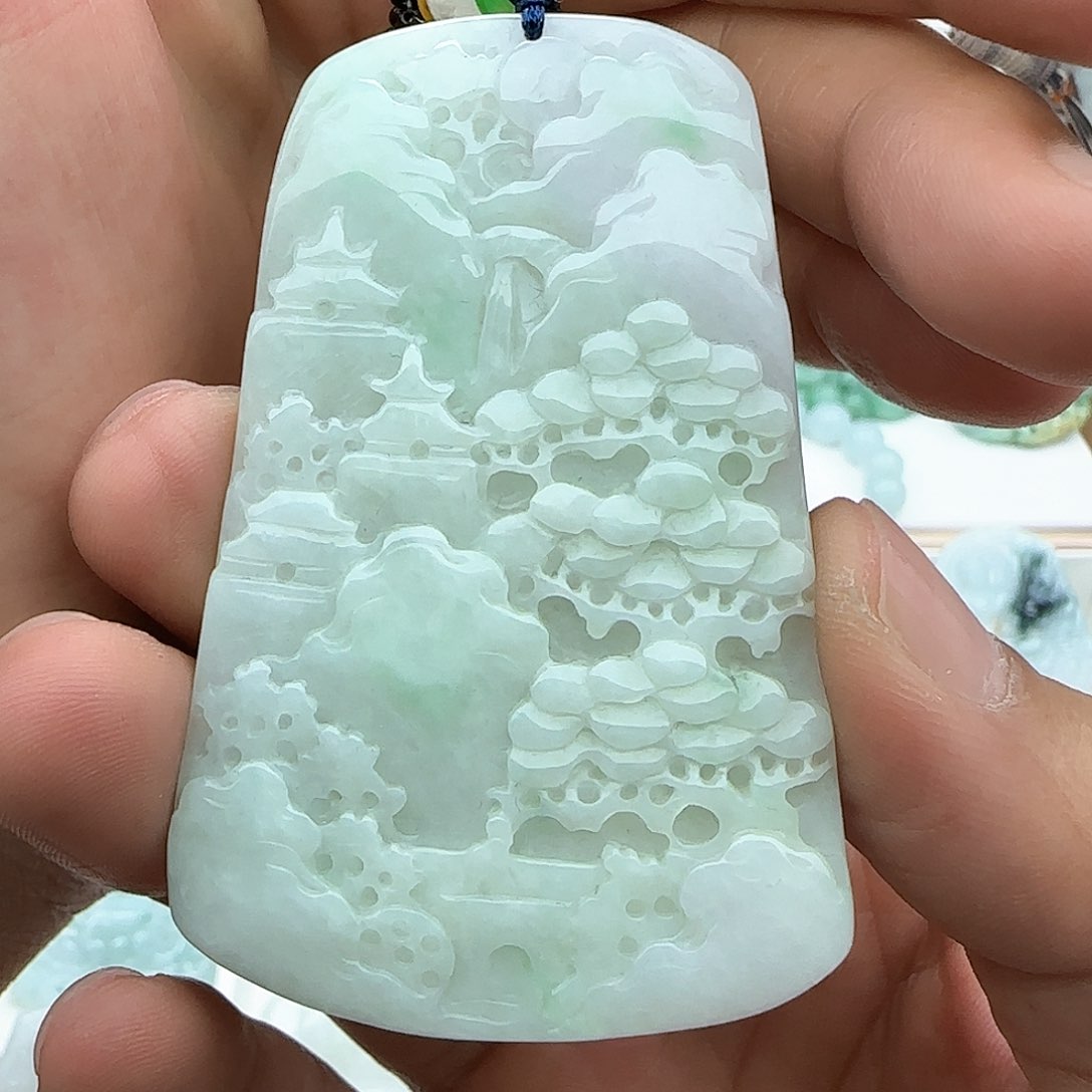 翡翠颈饰未镶嵌翡翠