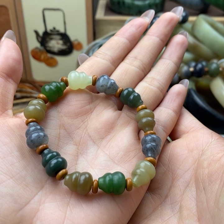 和田玉（糖玉）未镶嵌手链