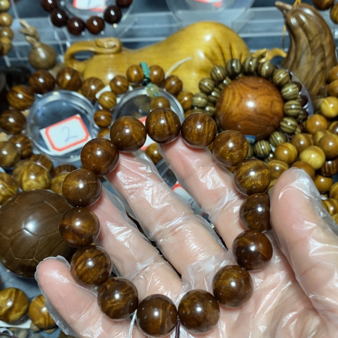 金丝楠木雕工艺品15