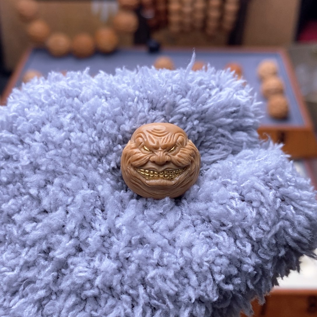 猴头核桃手串24k大金牙