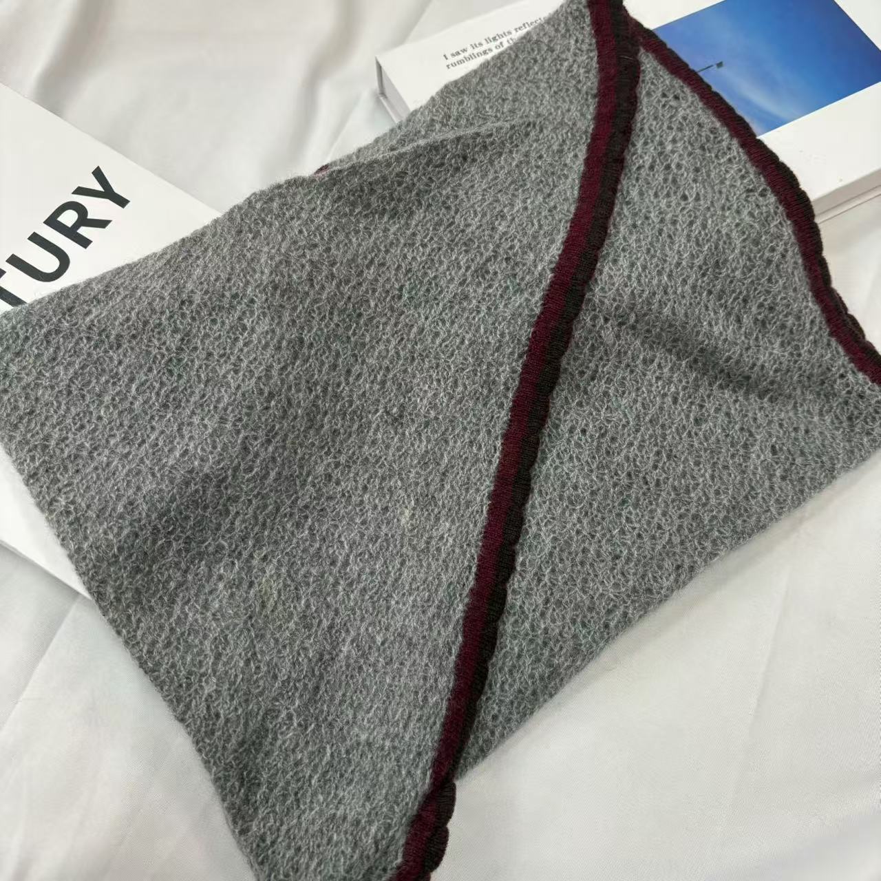 羊绒三角巾-雾灰紫边 70*160cm丝巾   024