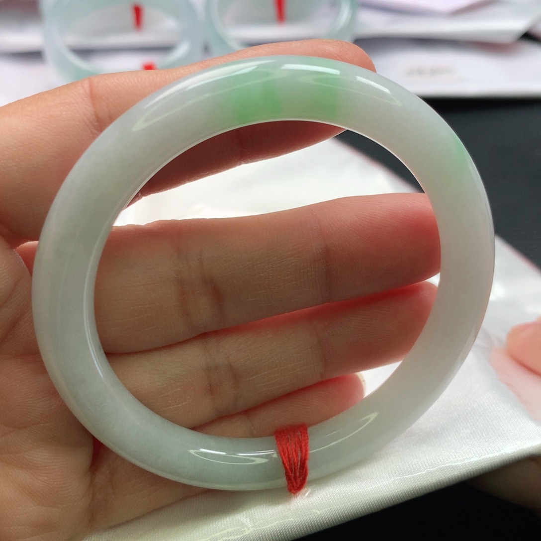 翡翠手镯未镶嵌缅甸52.53