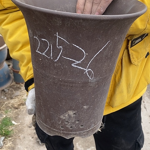 紫砂中国宜兴紫砂花盆＂