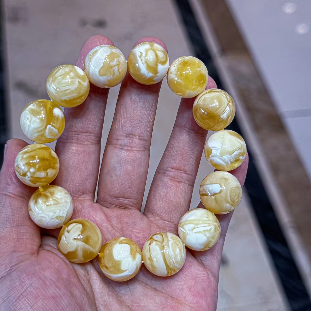 16➕俄料金白手串,颗颗饱满,花纹妖孽漂亮33.3g