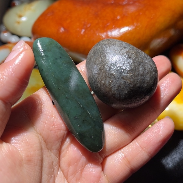 和田玉未镶嵌珠宝奇石