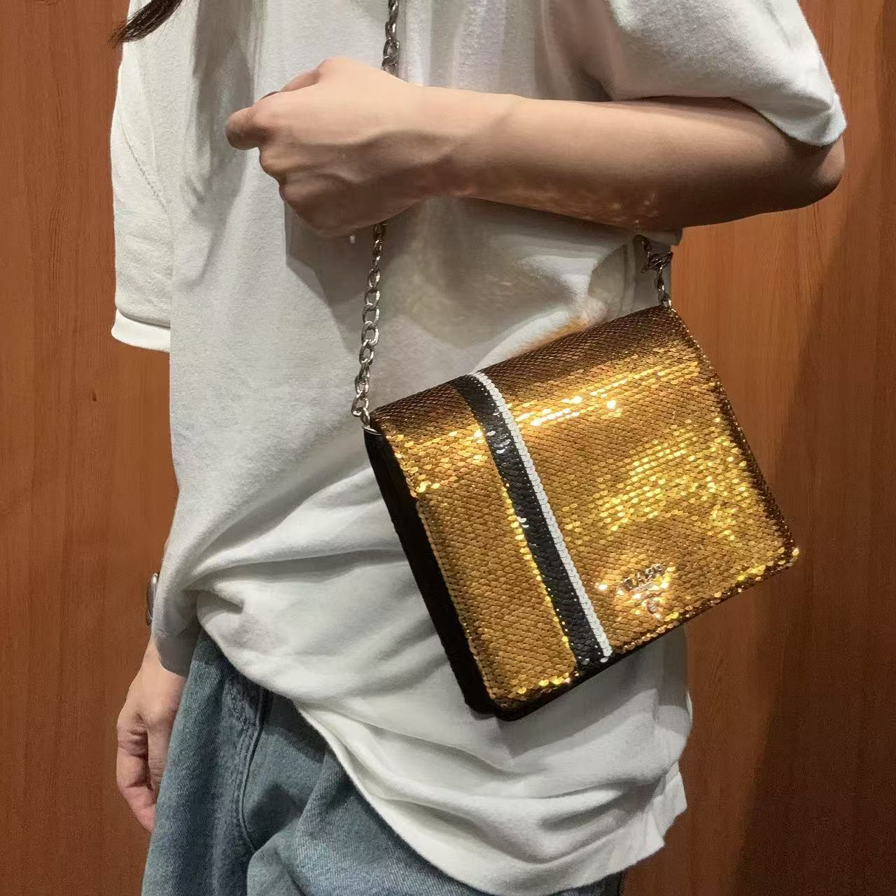 95新 Prada/普拉达 【618】 2FU010 金色亮片晚宴斜挎包